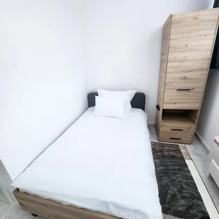 Balon Hotel Velika Kladusa